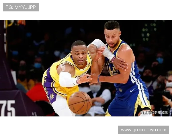 帕利尼亚高压逼抢下的出球能力解析