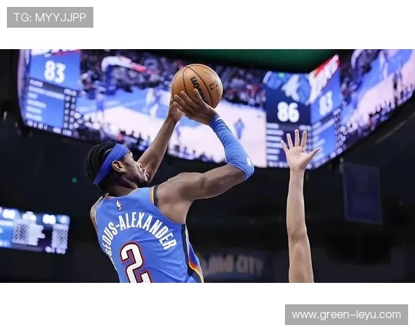 张伯伦多次单场砍下50+分，内线统治力远超同期对手